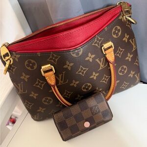 Louis Vuitton Monogram pallas bag  It doesn't have a strap.